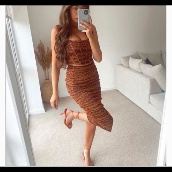 ZARA bloggers fave Brown high waisted ruched draped tulle midi skirt Sz XS NWT - Picture 5 of 15